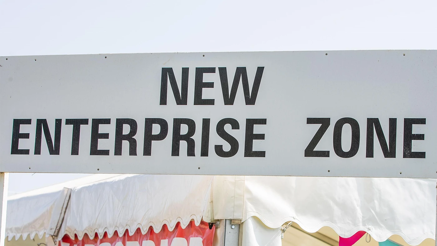 Free Trade Stands for New Businesses