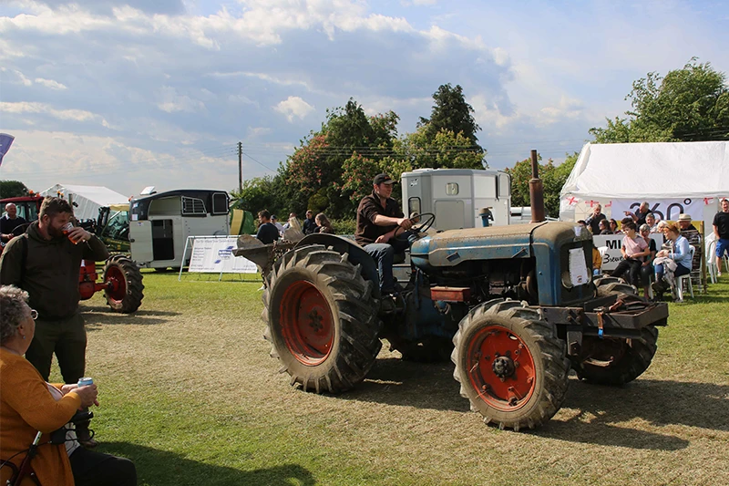 Vintage Tractor - 01